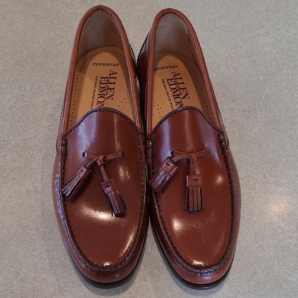 Allen Edmonds 9B Coventry Tassel Loafer Like New